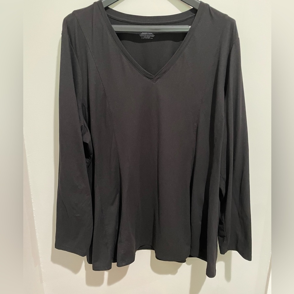 Lane‎ Bryant V-neck Long sleeve black top